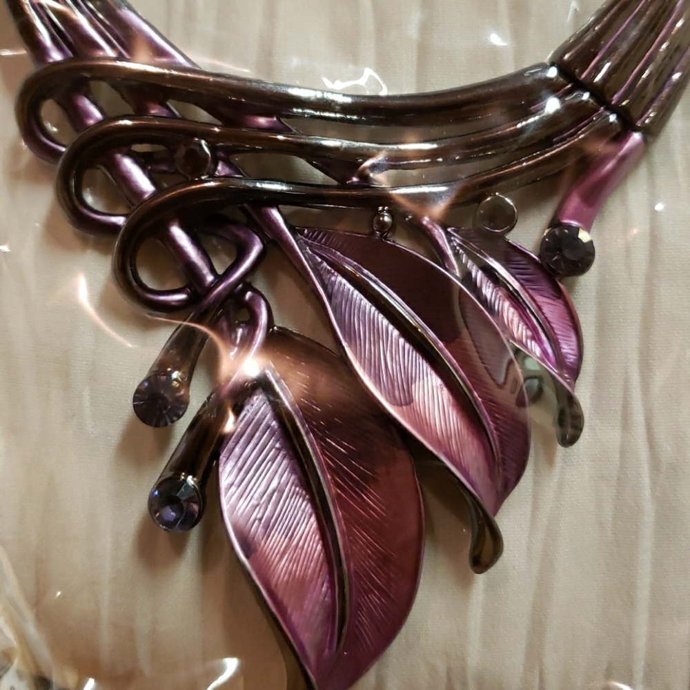 Necklace & earring set
